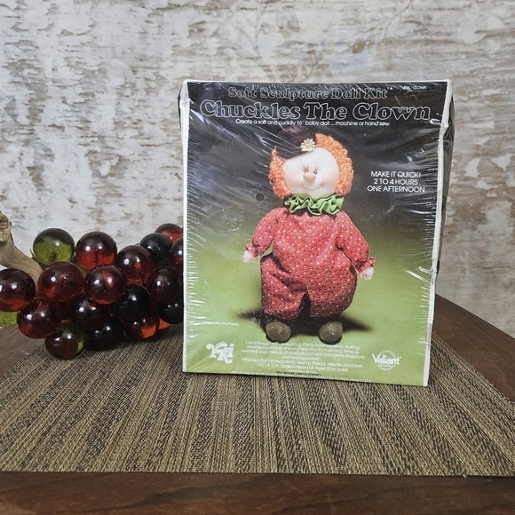 Vtg 1980s Chuckles the Clown 16" Baby Doll Soft Sculpture Kit Craft Sewing - Picture 3 of 12